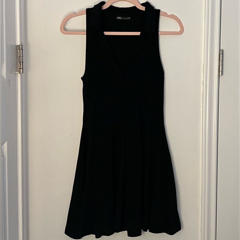 Zara Sleeveless V-Neck Ribbed Shirt Collared Tennis Dress